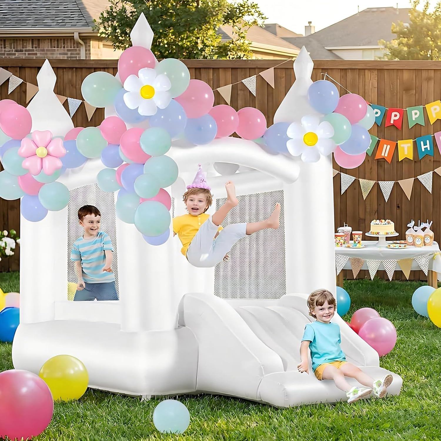 Biały dmuchany zamek do skakan – Kids Outdoor House recenzja i cena