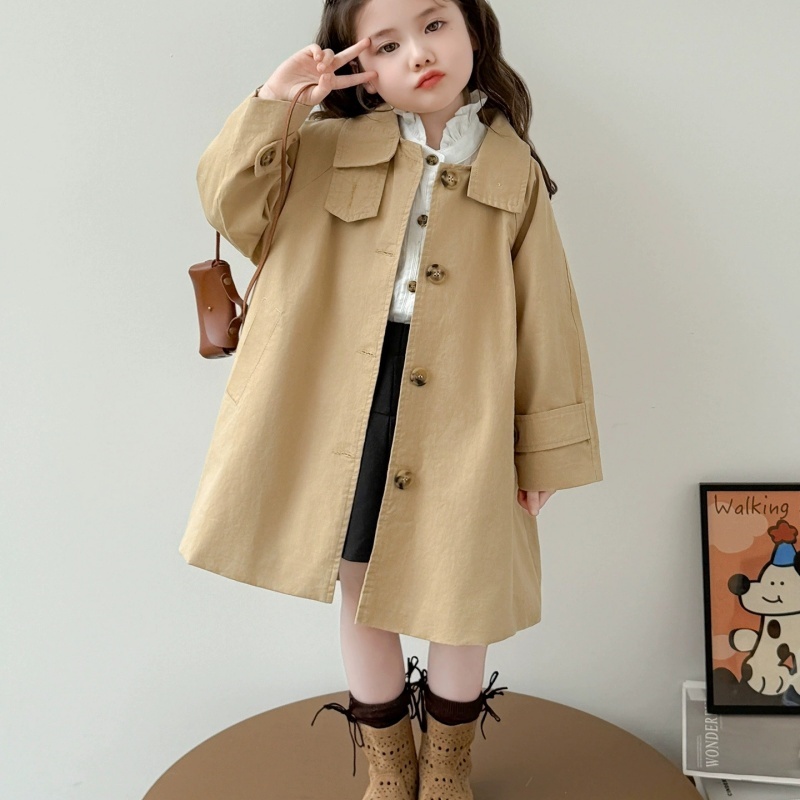 Kurtka wiatrówka dla dziewczyn – Kids Outdoor Jacket recenzja i cena