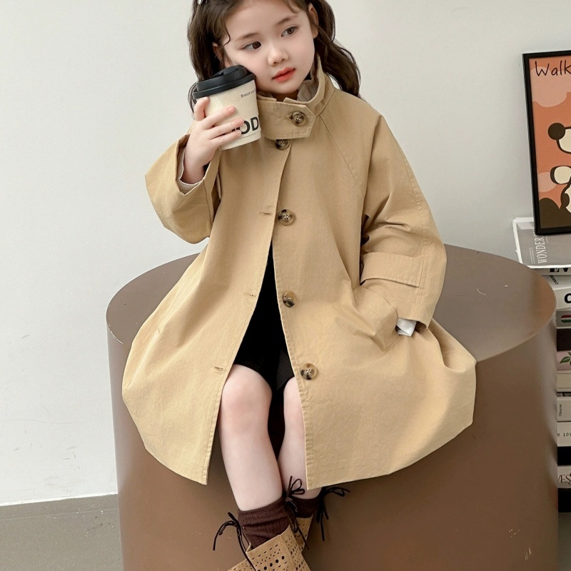 Kurtka wiatrówka dla dziewczyn – Kids Outdoor Jacket recenzja i cena